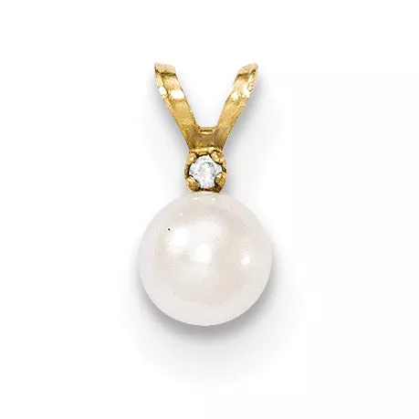 14k 5 6mm Round White Saltwater Akoya Cultured Pearl Diamond Pendant