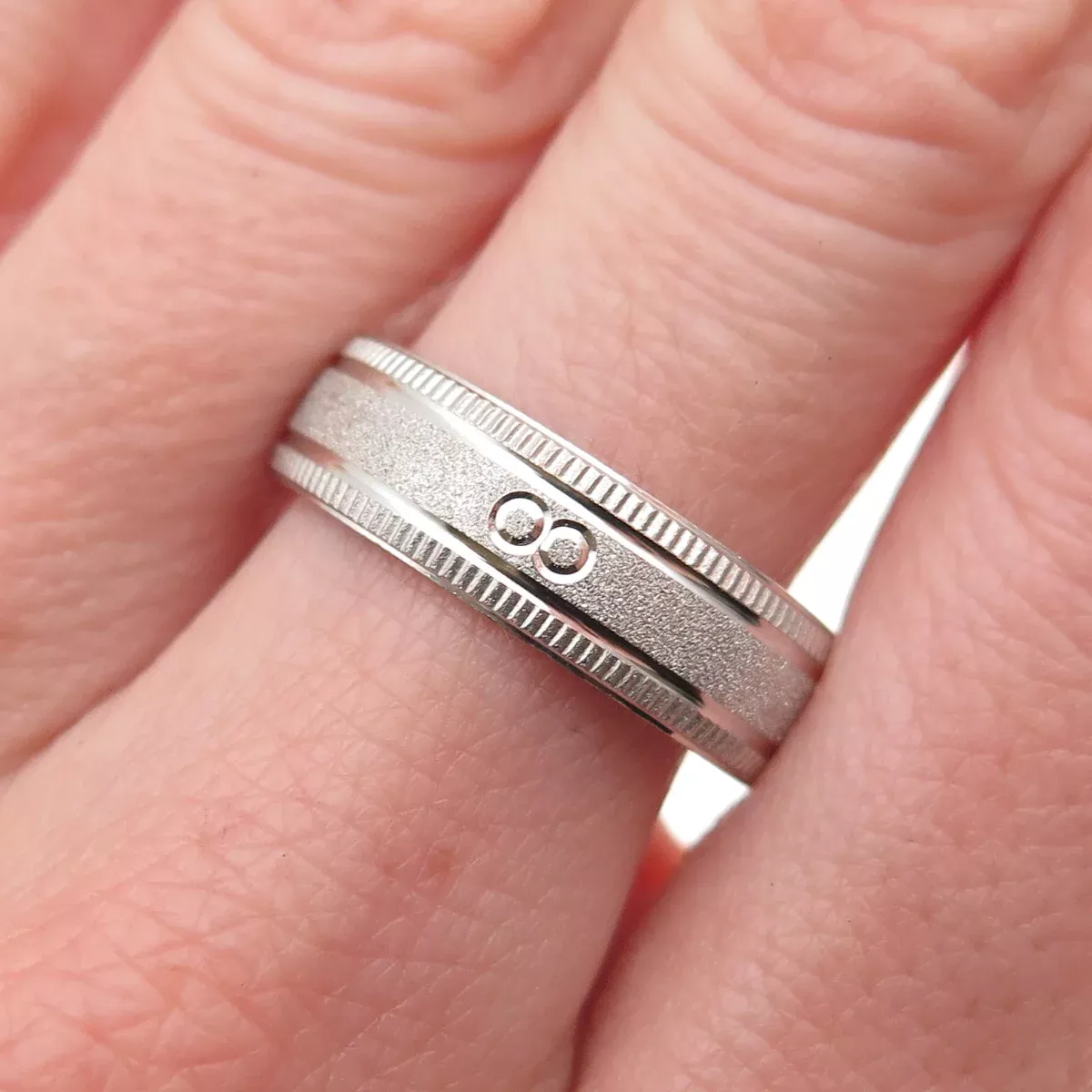 925 Sterling Silver Textured Band Ring Size 9.25
