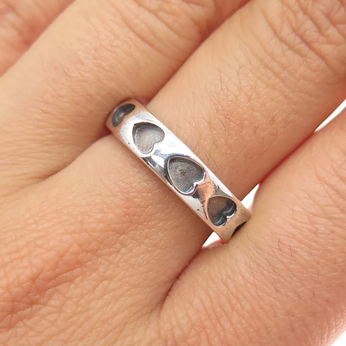 925 Sterling Silver Vintage Heart Oxidized All Around Band Ring Size 8
