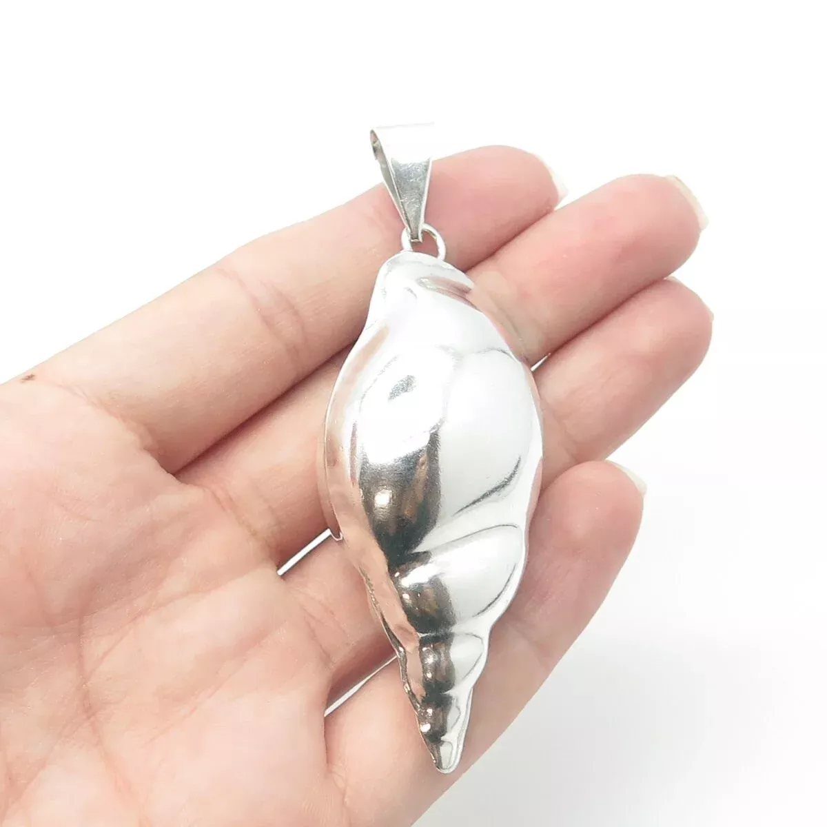925 Sterling Silver Vintage Mexico Seashell Pendant