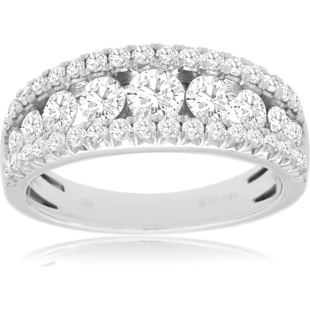 Elegant Royal 14K White Gold Diamond Wedding Band